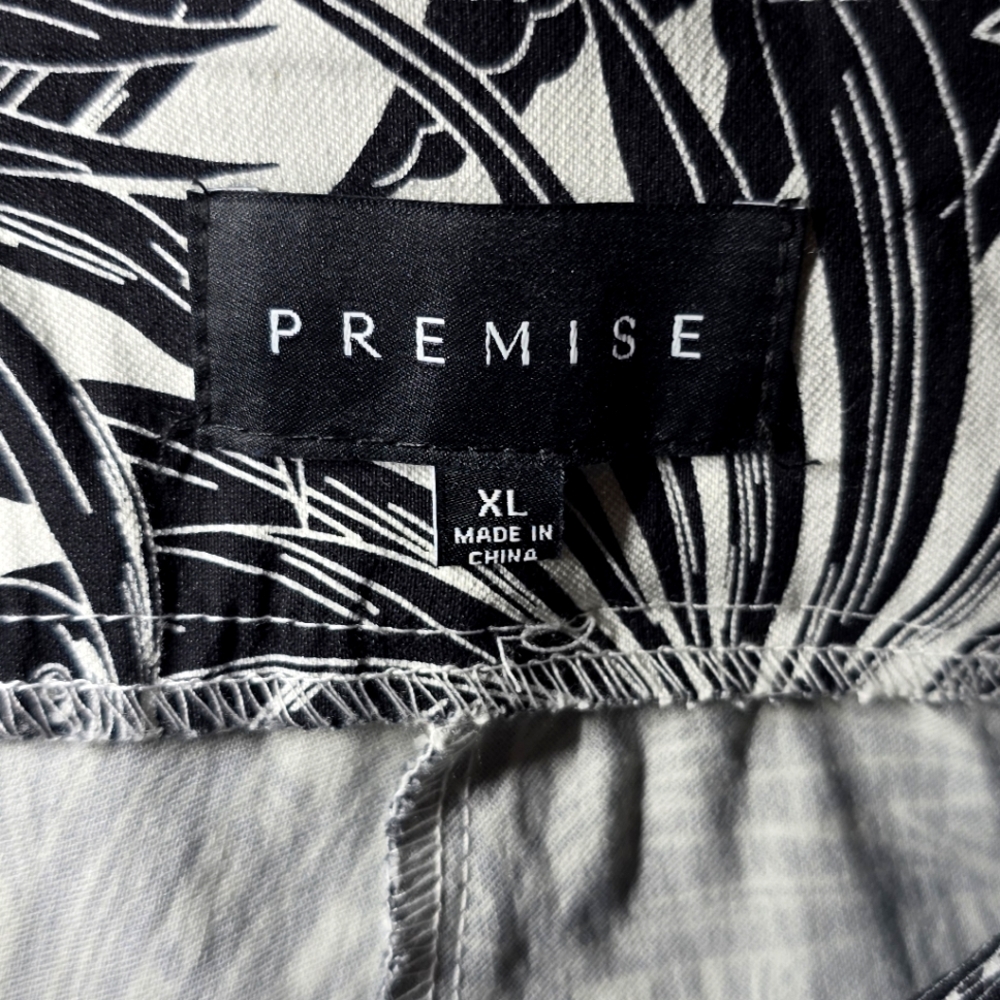 Premise Stretchy Black and White Flat Front Shorts with Tropical Print - Xl - Picture 3 of 6